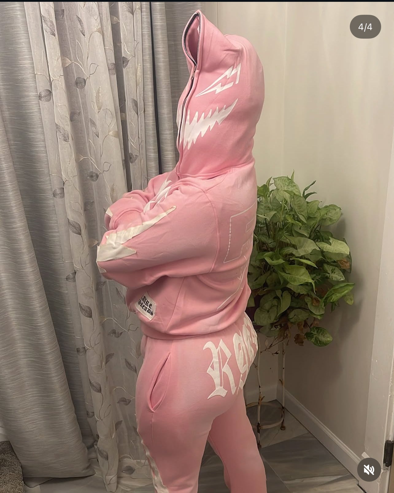 MONSTERSUIT